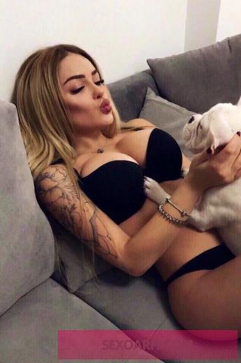 Проститутка Вика (24 лет, Архангельск)