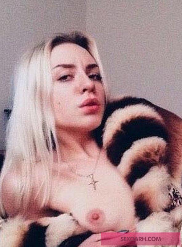 Проститутка Юля (25 лет, Архангельск)